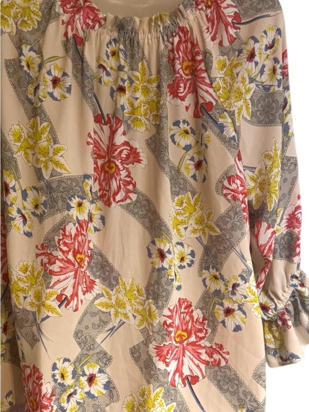 Cream Floral Ruffle-Sleeve Blouse w/Pretty Red & Yellow Print  PLUS: 3X    #14 - Picture 5 of 8